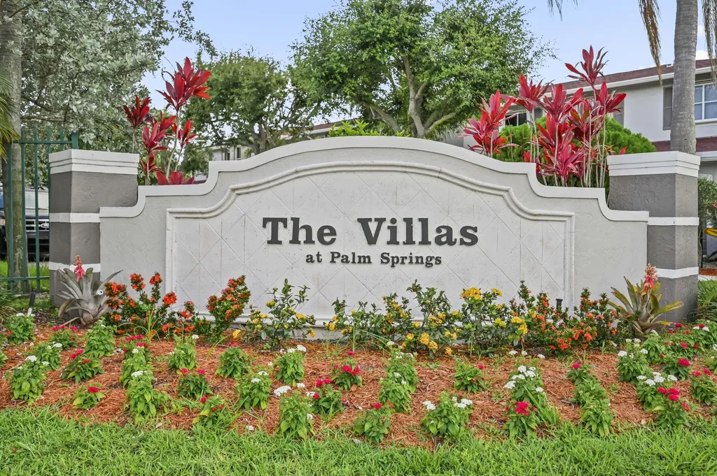 304 N Palm Villas Way Palm Springs FL 33461