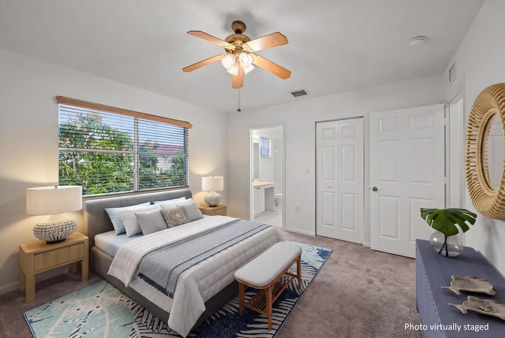 304 N Palm Villas Way Palm Springs FL 33461