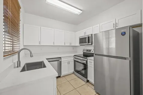 304 N Palm Villas Way Palm Springs FL 33461