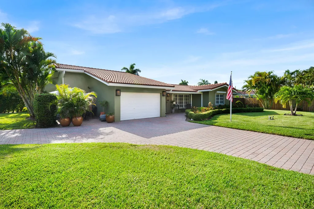 1755 E Terra Mar Drive Lauderdale By The Sea FL 33062