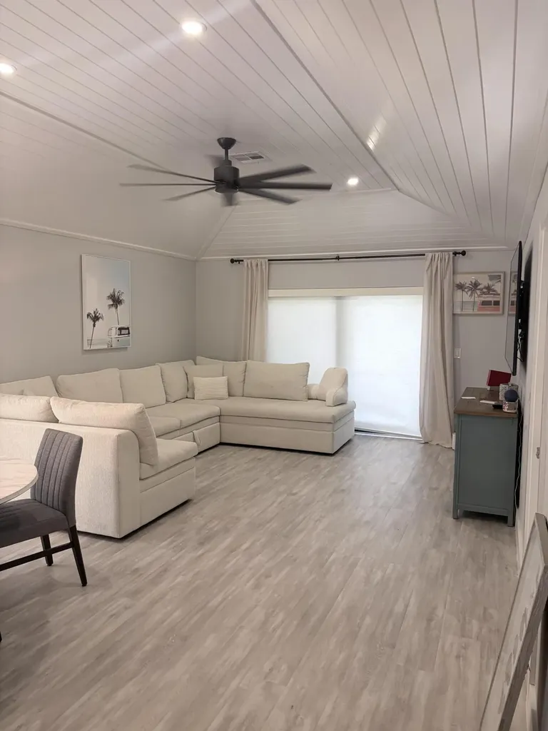 3072 Inglewood Terrace Boca Raton FL 33431