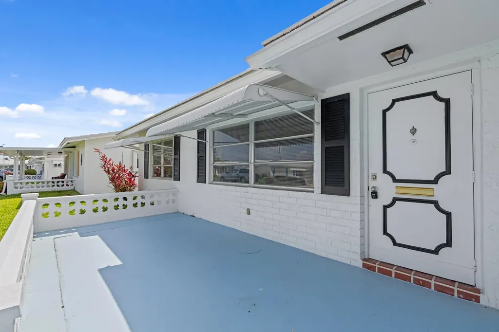 1714 SW 19th Drive Boynton Beach FL 33426