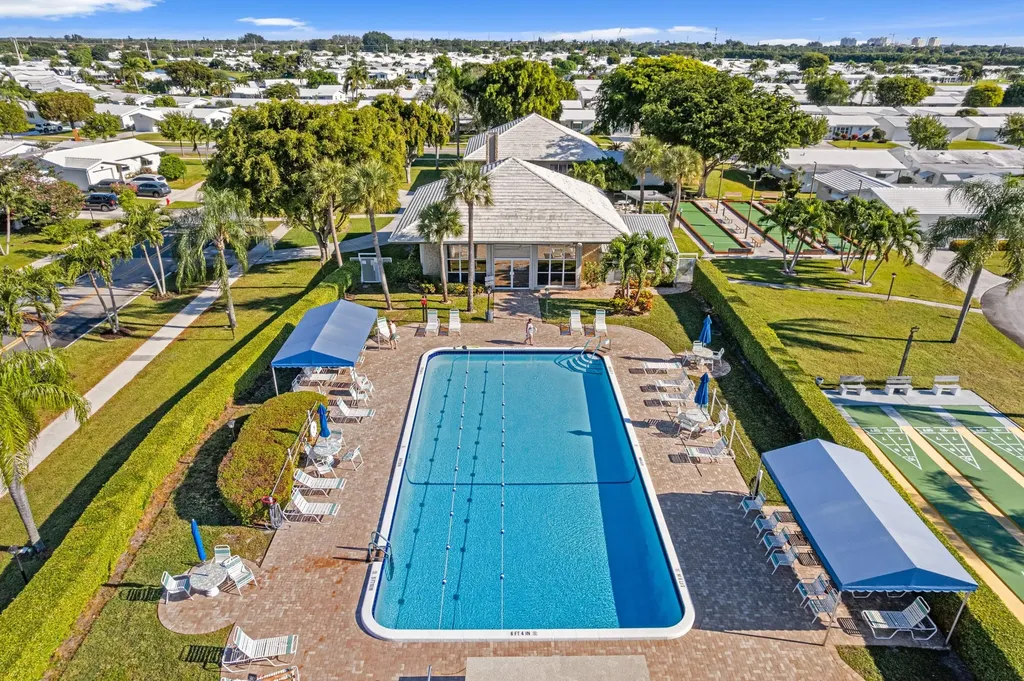 1714 SW 19th Drive Boynton Beach FL 33426