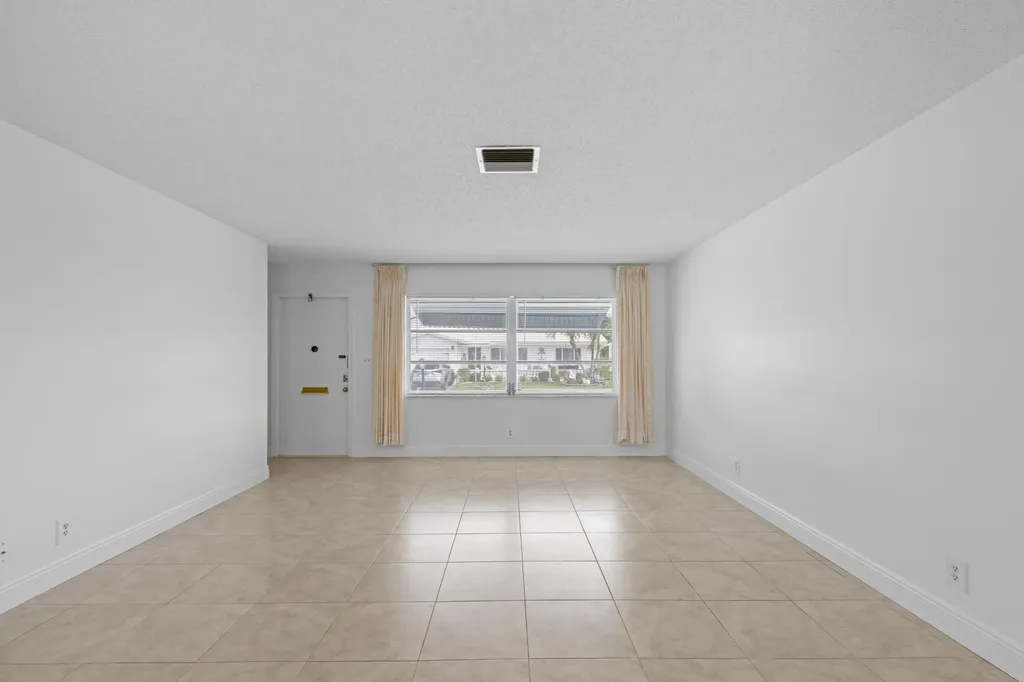 1714 SW 19th Drive Boynton Beach FL 33426