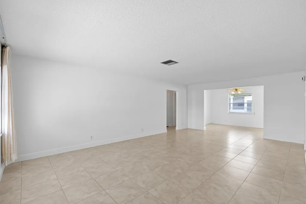 1714 SW 19th Drive Boynton Beach FL 33426