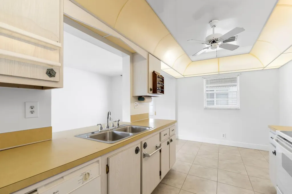 1714 SW 19th Drive Boynton Beach FL 33426