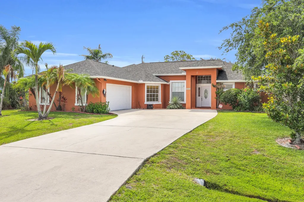 2522 SE Lyman Circle Port St Lucie FL 34952