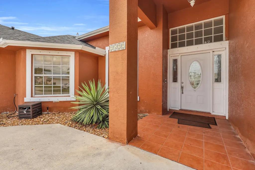 2522 SE Lyman Circle Port St Lucie FL 34952