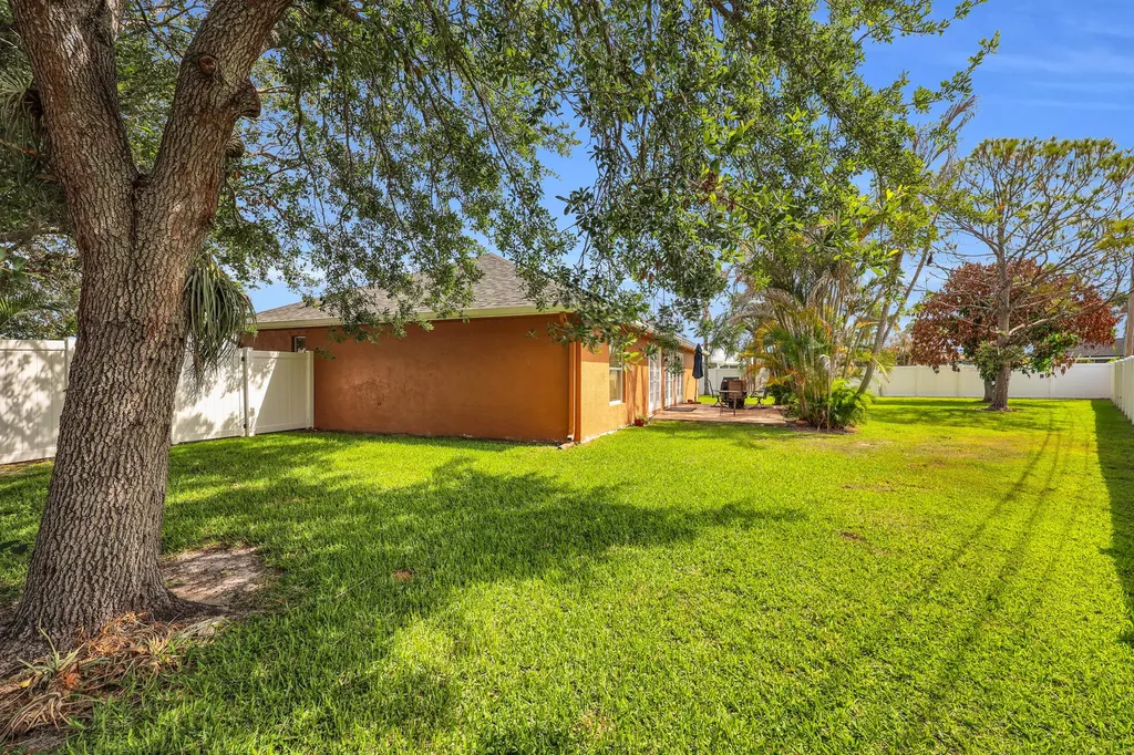 2522 SE Lyman Circle Port St Lucie FL 34952