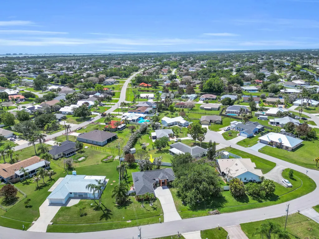 2522 SE Lyman Circle Port St Lucie FL 34952