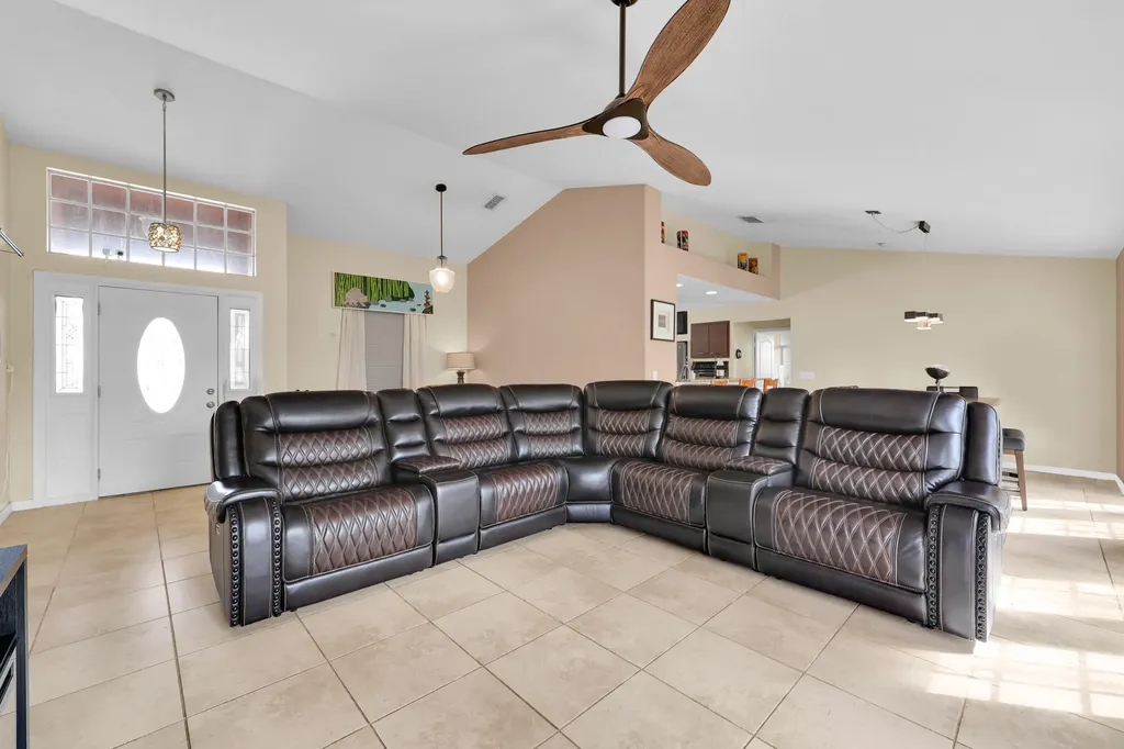 2522 SE Lyman Circle Port St Lucie FL 34952