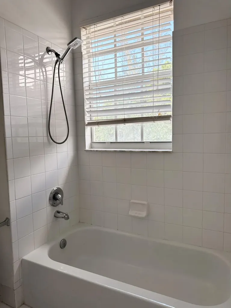 2512 NW 4th Street Boynton Beach FL 33426