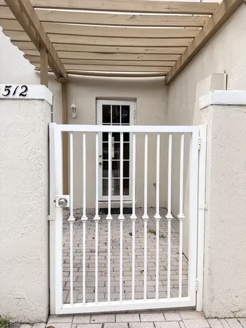 2512 NW 4th Street Boynton Beach FL 33426