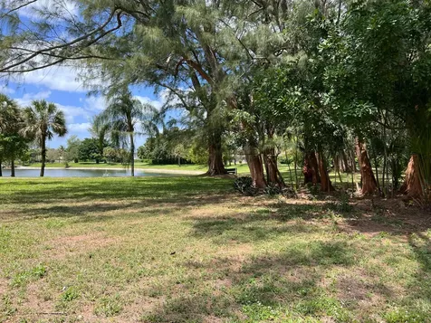 21911 Lake Forest Circle Boca Raton FL 33433
