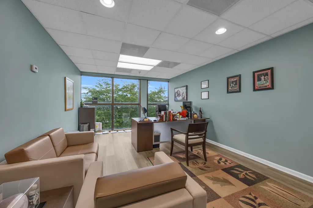 631 Us-1 North Palm Beach FL