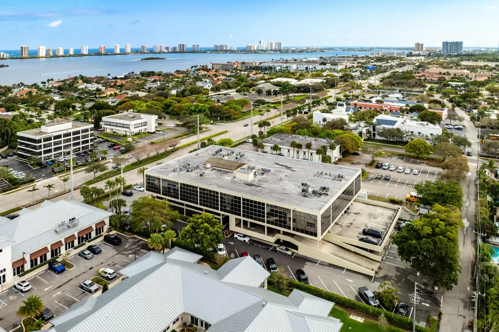 631 Us-1 North Palm Beach FL