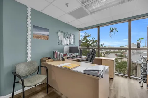 631 Us-1 North Palm Beach FL