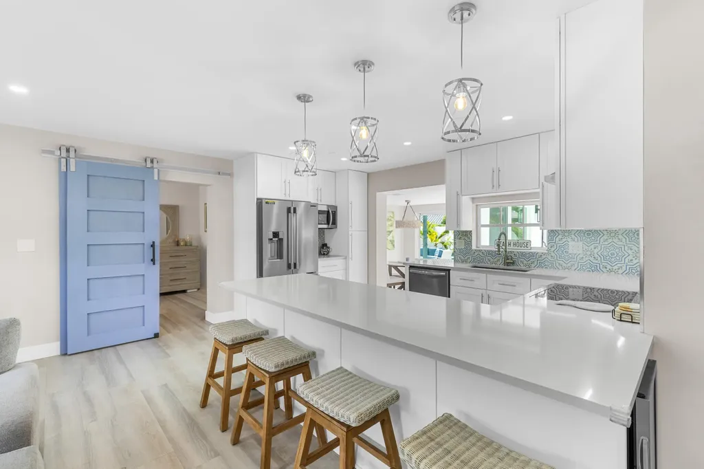 612 SE 10th Avenue Deerfield Beach FL 33441