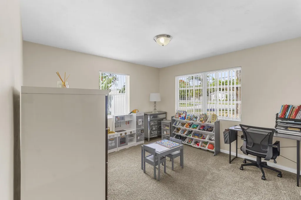 612 SE 10th Avenue Deerfield Beach FL 33441