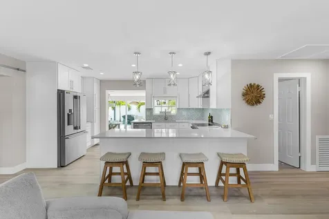 612 SE 10th Avenue Deerfield Beach FL 33441