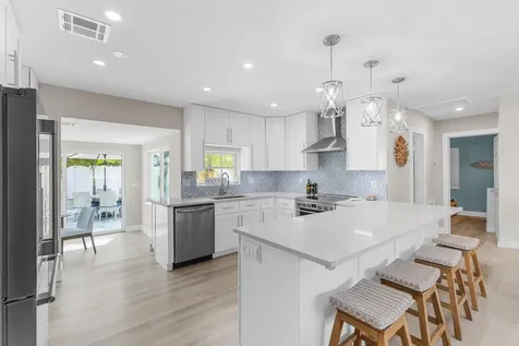 612 SE 10th Avenue Deerfield Beach FL 33441