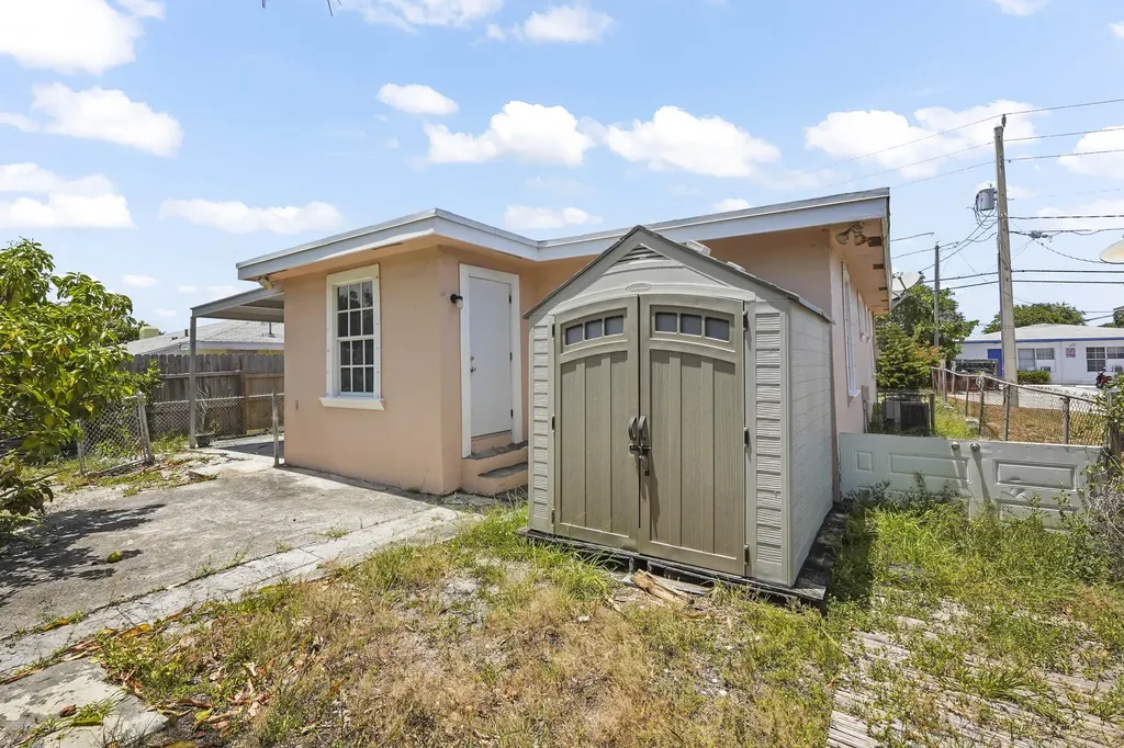 816 20th Street West Palm Beach FL 33407