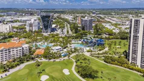 20335 W Country Club Aventura FL 33180