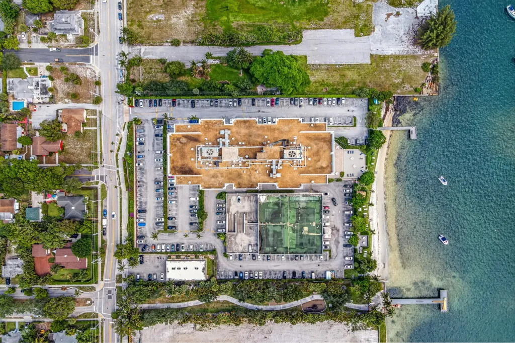 5600 N Flagler Drive West Palm Beach FL 33407