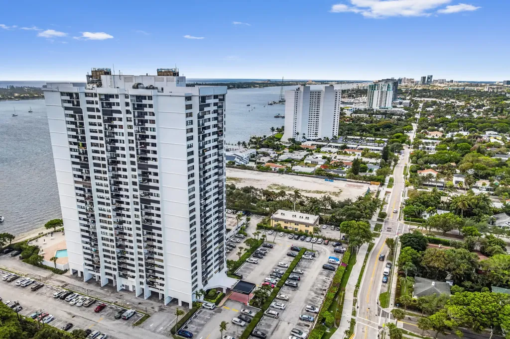 5600 N Flagler Drive West Palm Beach FL 33407