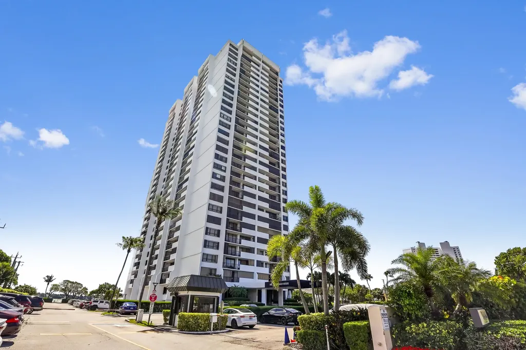 5600 N Flagler Drive West Palm Beach FL 33407