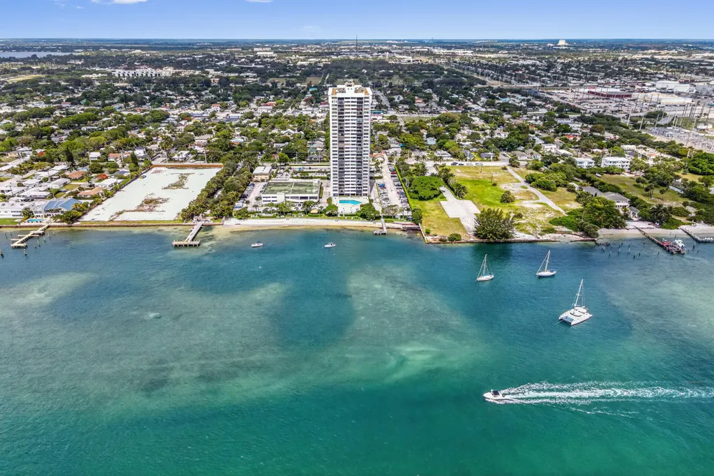 5600 N Flagler Drive West Palm Beach FL 33407