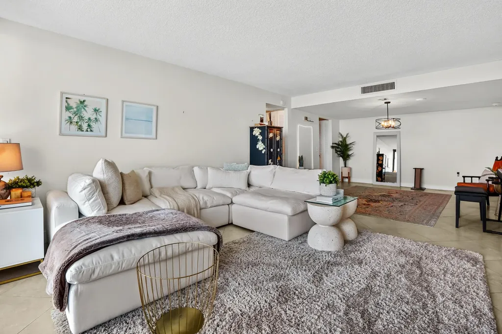 5600 N Flagler Drive West Palm Beach FL 33407