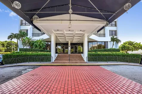 5600 N Flagler Drive West Palm Beach FL 33407
