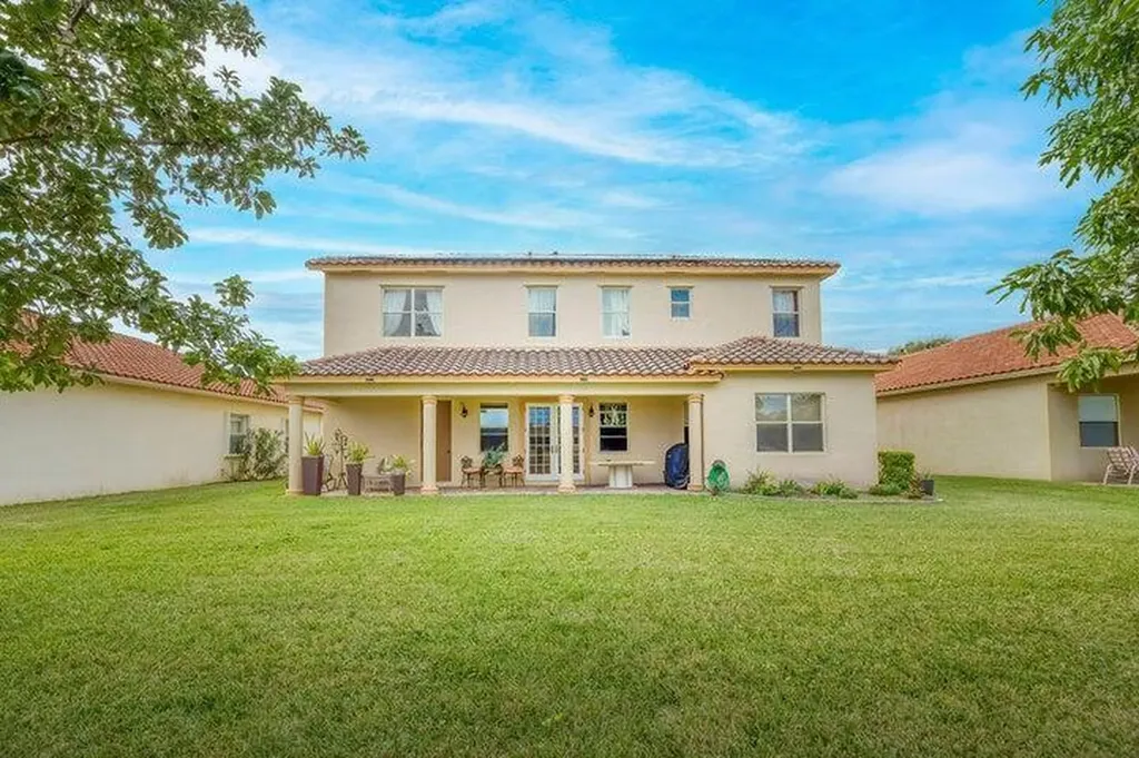 5574 55th Avenue Vero Beach FL 32967