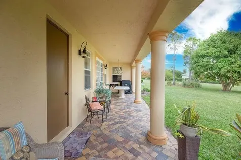 5574 55th Avenue Vero Beach FL 32967