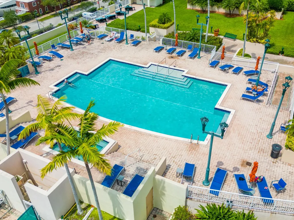 3020 NE 32nd Avenue Fort Lauderdale FL 33311