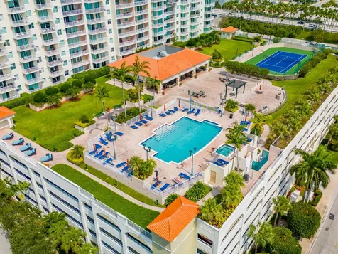 3020 NE 32nd Avenue Fort Lauderdale FL 33311