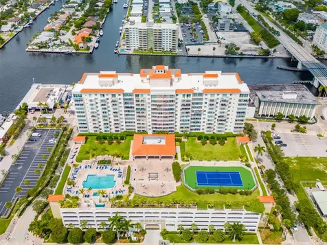 3020 NE 32nd Avenue Fort Lauderdale FL 33311