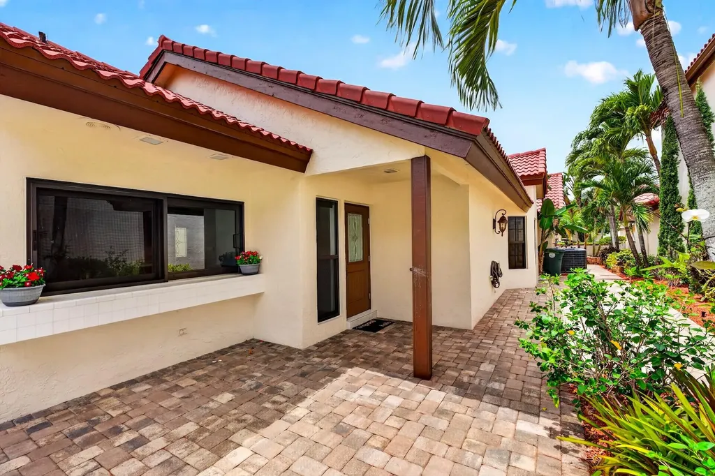 21849 Town Place Drive Boca Raton FL 33433