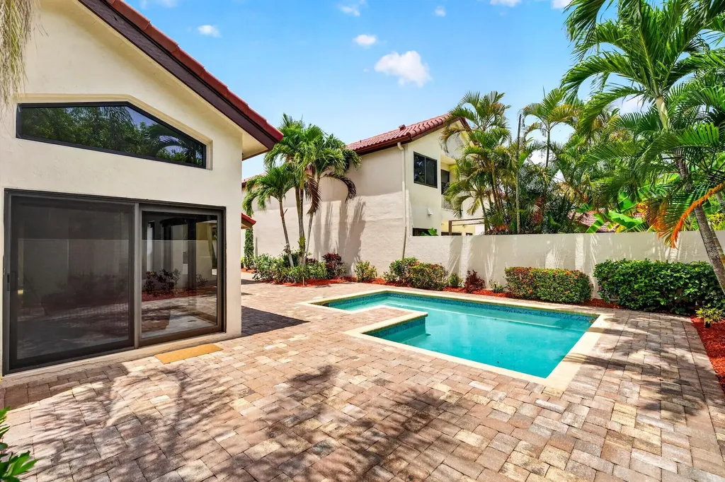 21849 Town Place Drive Boca Raton FL 33433