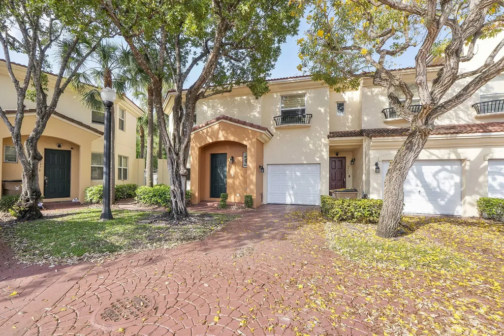 2968 Deer Creek Country Club Boulevard Deerfield Beach FL 33442