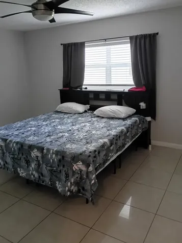 414 SE 10th Street Dania Beach FL 33004