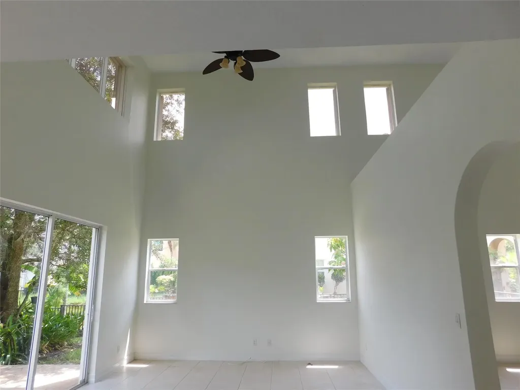 11751 NW 1st Street Plantation FL 33325