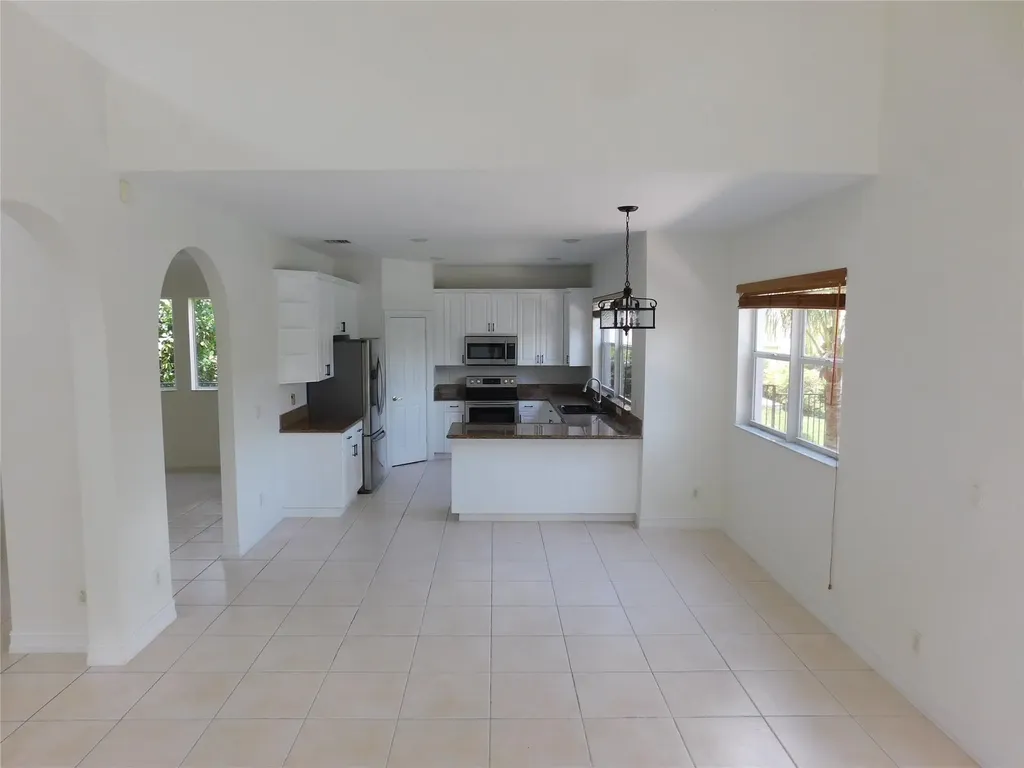 11751 NW 1st Street Plantation FL 33325