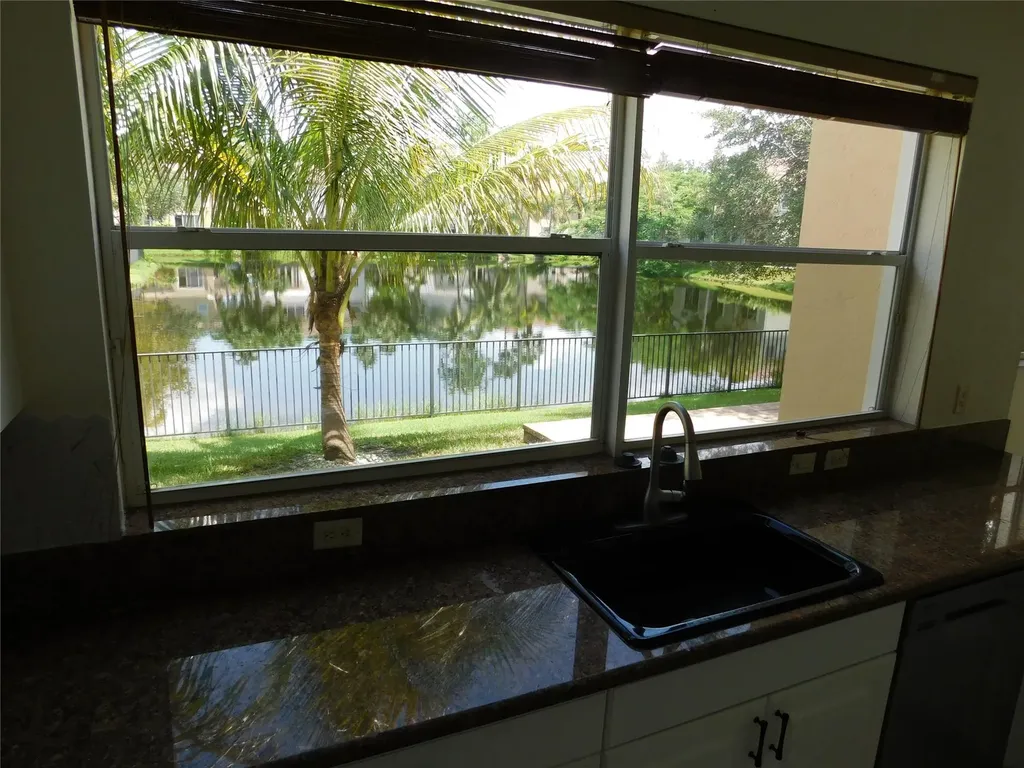 11751 NW 1st Street Plantation FL 33325