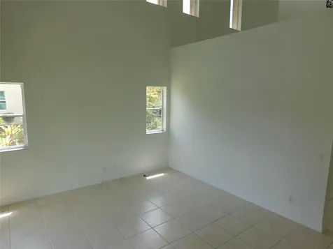 11751 NW 1st Street Plantation FL 33325
