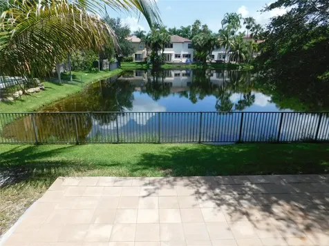 11751 NW 1st Street Plantation FL 33325