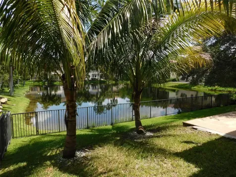11751 NW 1st Street Plantation FL 33325