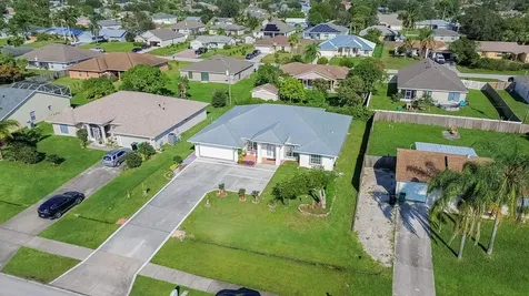1019 SW California Boulevard Port St Lucie FL 34953