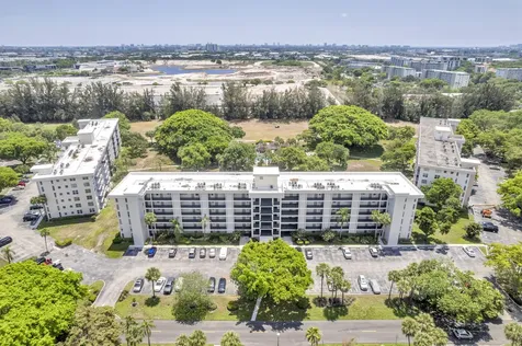 2650 S Course Drive Pompano Beach FL 33069